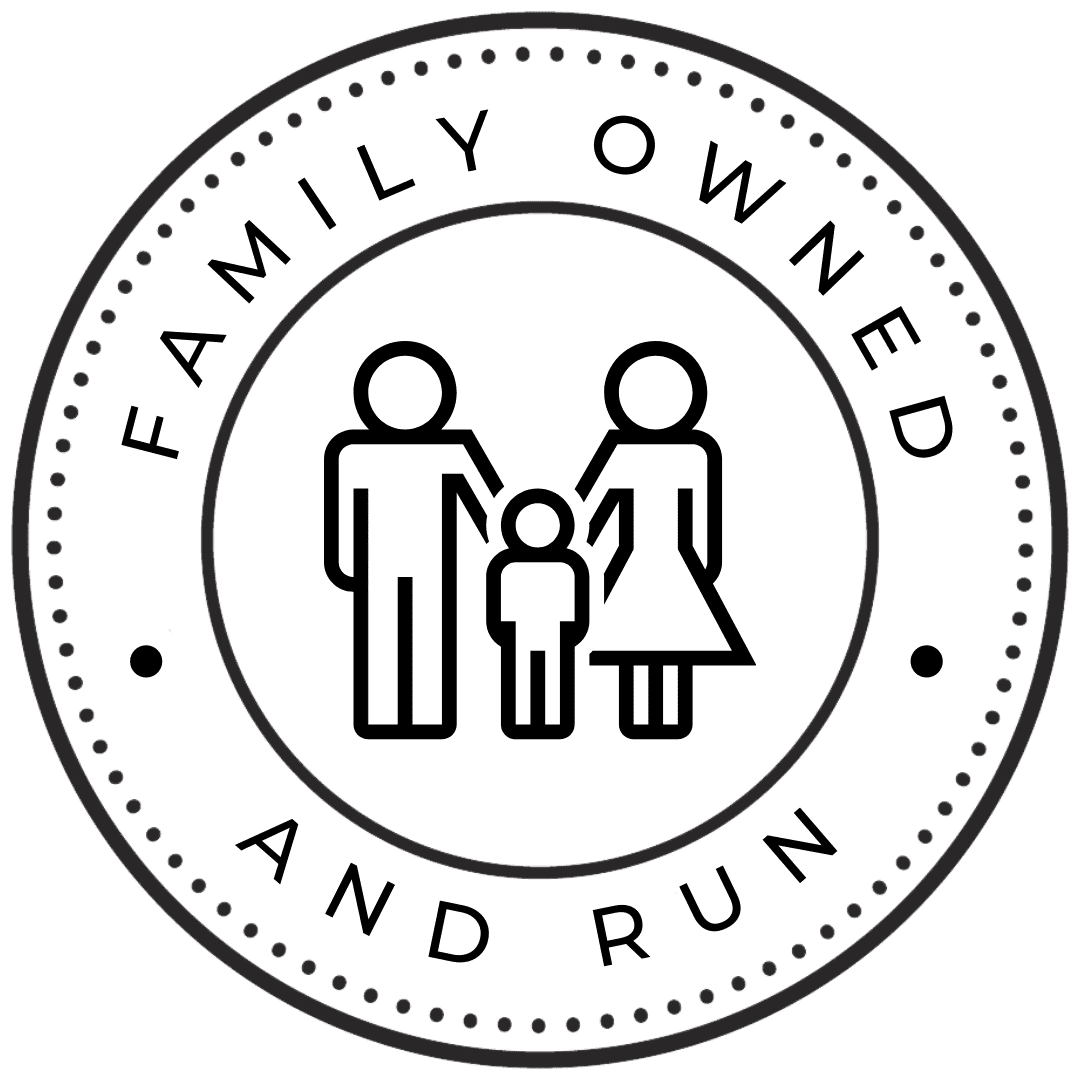 Family owned and run badge with family icon in black and white