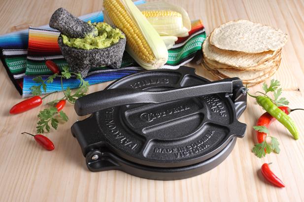 Victoria Seasoned Cast Iron Tortilla Press 20cm