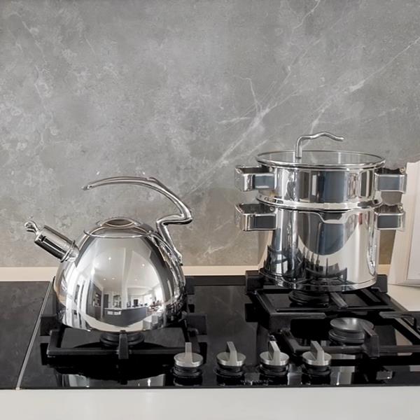 Carrol Boyes Stainless Steel Stovetop Kettle Diver