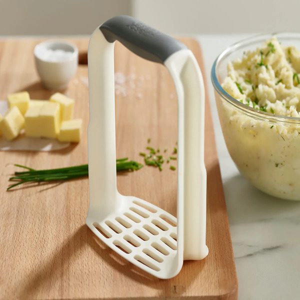 Joseph Joseph Ergonomic Potato Masher