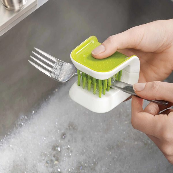 Joseph Joseph Knife & Cutlery Cleaning Brush Green