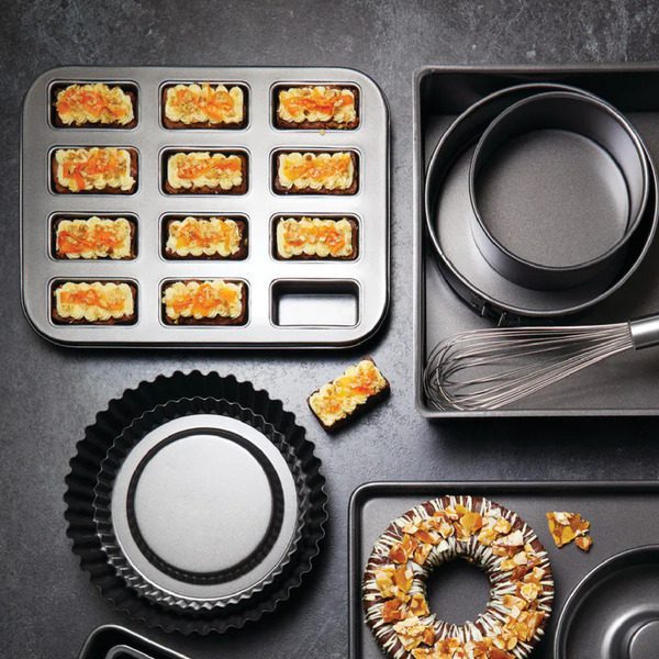 MasterClass Non Stick Mini Loaf Tin 12 Hole