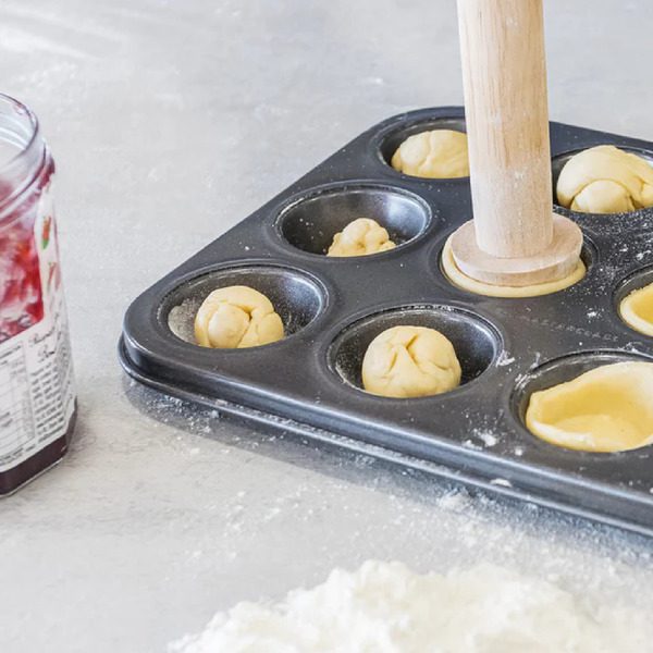 MasterClass Non Stick Mini Tin 12 Hole