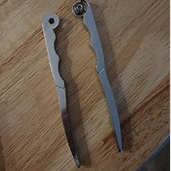 MasterClass Nut Cracker Deluxe Spring Loaded