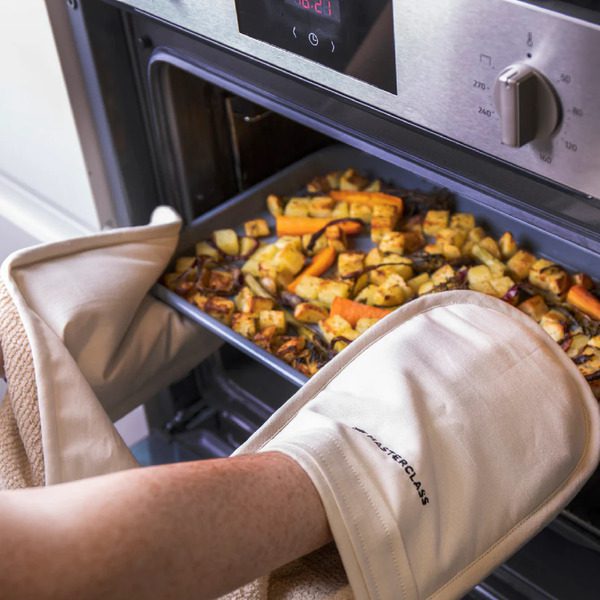 MasterClass Oven Glove Double Deluxe Cream