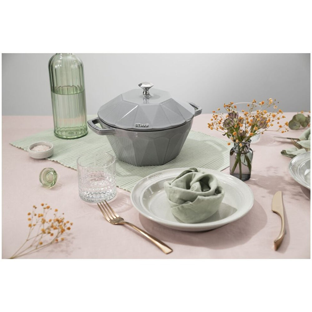Staub Cast Iron Diamond Cocotte 2.8l Grey