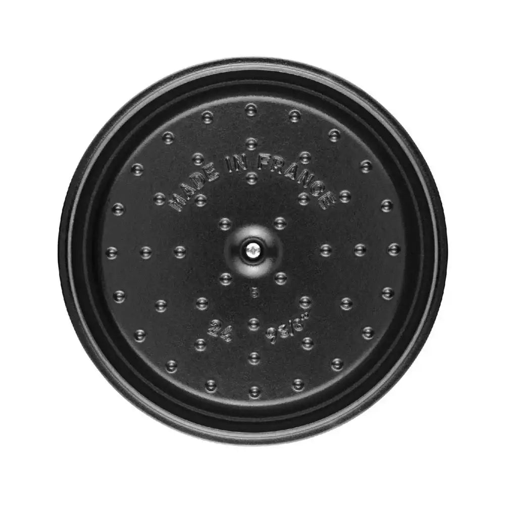 Staub Round Cast Iron Casserole Pot 6.7L.