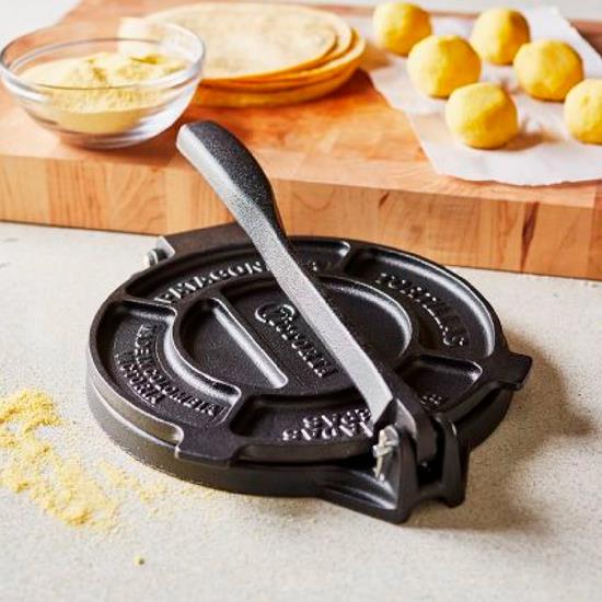 Victoria Seasoned Cast Iron Tortilla Press 25cm