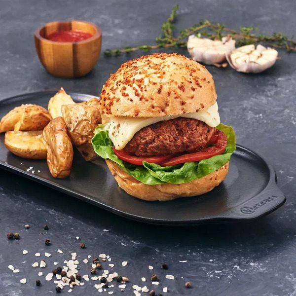 Victoria Cast Iron Enamelled Serving Griddle.