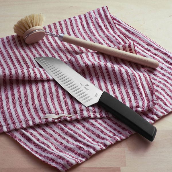 Victorinox Swiss Modern Santoku Fluted 17cm