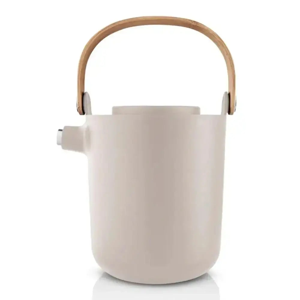 Eva Solo Nordic Tea vacuum jug 1.0L in sand color with wooden handle, Cookin Stores kitchenware