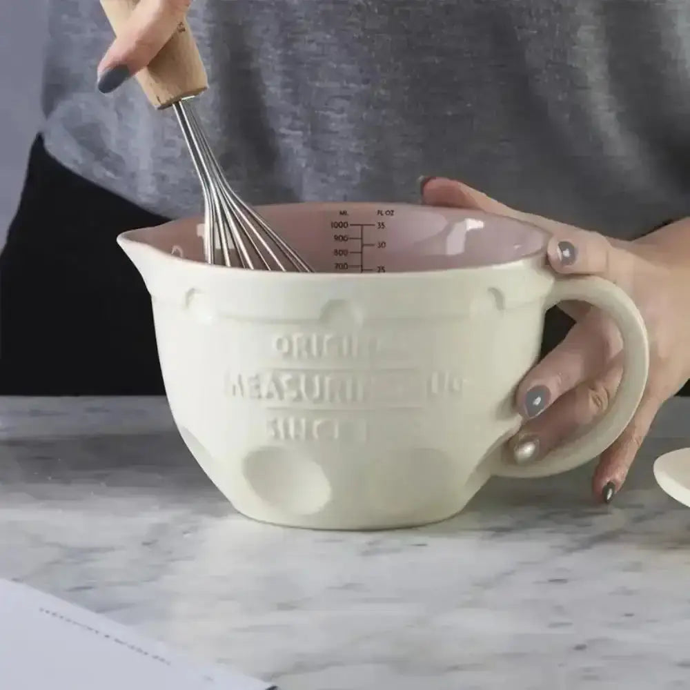 Mason Cash innovative measuring jug 1L cream ceramic bowl with pink interior embossed original measure up and wooden handle