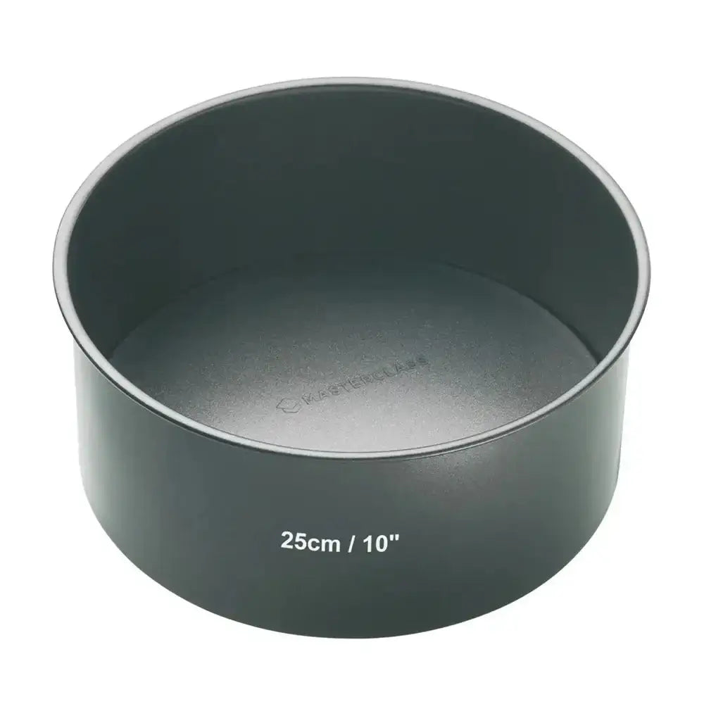 Gray round cake pan with '25cm / 10"' marking on a white background