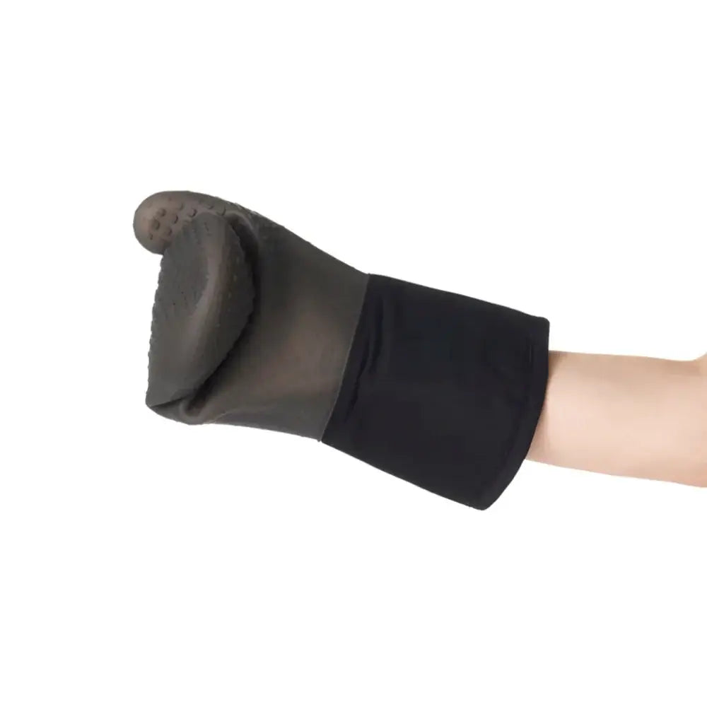 Oxo good grips silicone oven mitt black with flexible heat-resistant design and reinforced grip on the palm