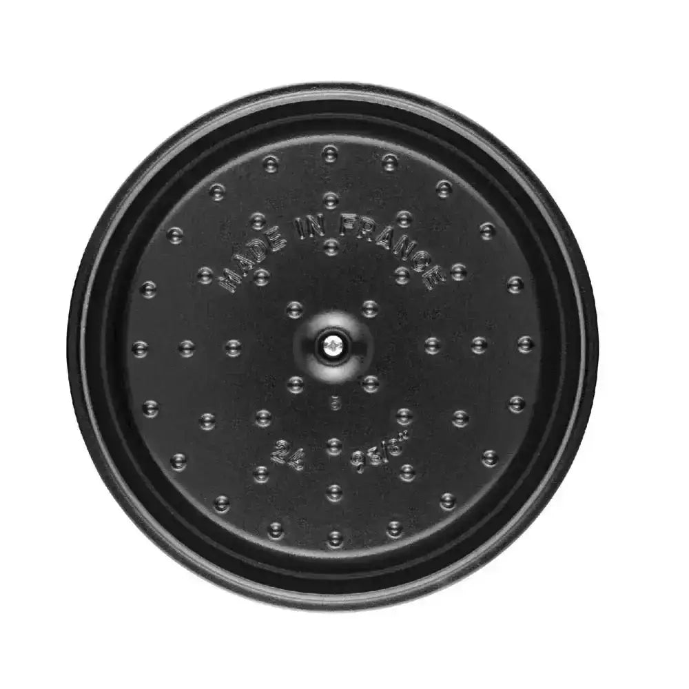 Staub Round Cast Iron Casserole Pot 6.7L.