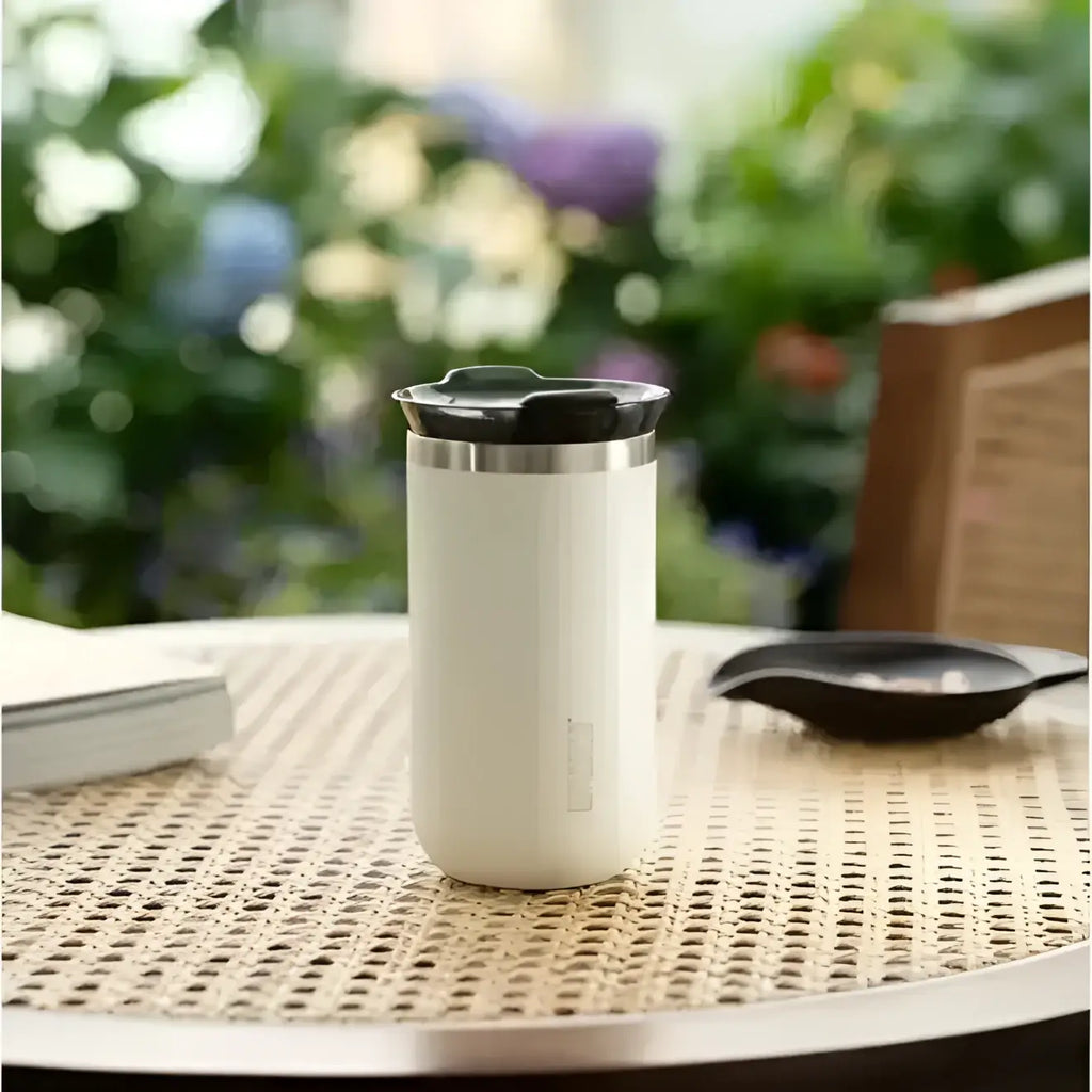 Wacaco Octaroma Insulated Travel Mug White 300ml.