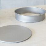 KitchenCraft Non-Stick Round Sandwich Pan 21.5cm - Image 4
