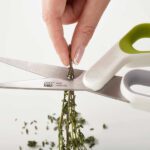 Joseph-Joseph-Powergrip-All-Purpose-Kitchen-Scissors-3 - Cookin