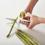 Joseph-Joseph-Powergrip-All-Purpose-Kitchen-Scissors-4 - Cookin