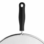 KitchenCraft-Wire-Splatter-Screen-4 - Cookin