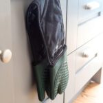 MasterClass-Oven-Glove-Double-Silicone-Green-4 - Cookin