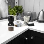 Aerolatte Handheld Ceramic Burr Coffee Grinder - Image 2